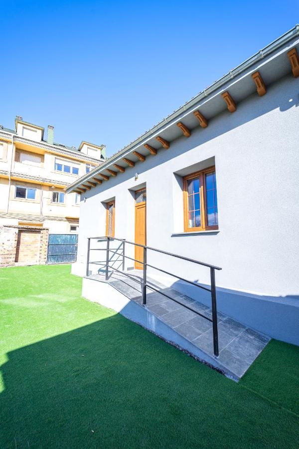 Villa Covadonga By Bebalmy Pedruno Extérieur photo